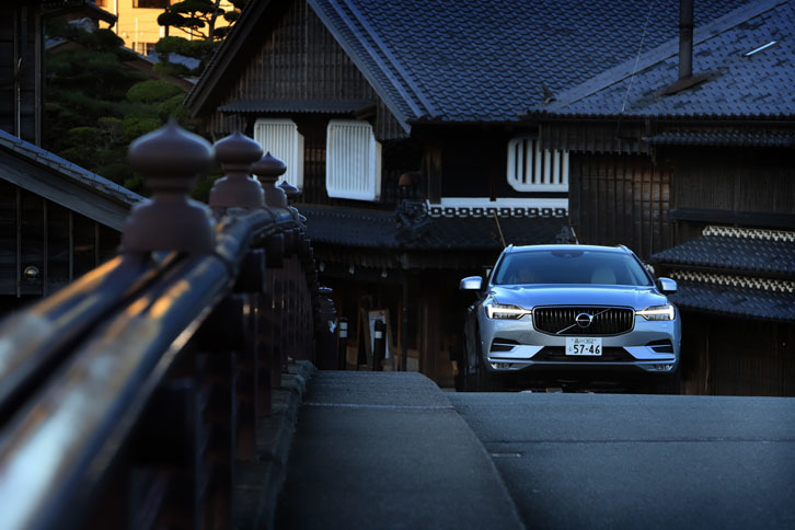 ボルボXC60 T5 AWDインスクリプション