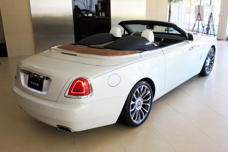 ロールス・ロイス・ベイサイド ドーン エアロカウリング（エクステリア）