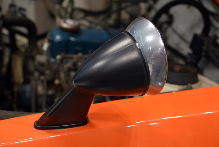 1972年式日産サニー1200クーペGX-5 特殊ツーリングカー（TS）仕様（サイドミラー）