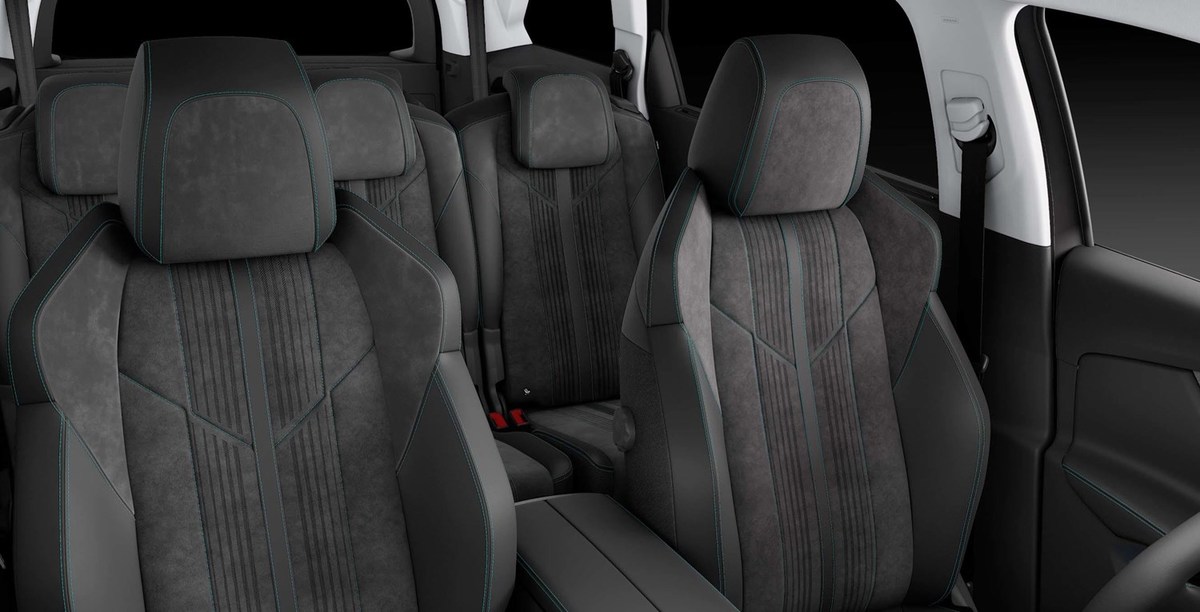 プジョー5008」に装備充実の特別仕様車「クロスシティーBlueHDi」設定