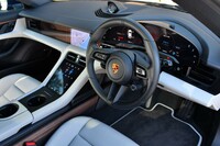 輸入車チョイ乗りリポート 第5回：見た目で選んで何が悪いの画像