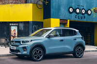 今回のテーマは、最新のフランス車のデザインについてだ。写真はシトロエンの新型「C3」。2023年10月に世界初公開され、日本では2025年10月に発売された。