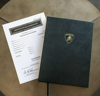 「Certificato di Autenticità」とは、ホンモノのランボルギーニ車であることを示す「認定証」。これまで200台以上のモデルに対して発行されている。