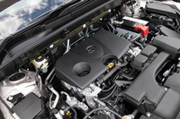 純ガソリン車に搭載される「M20A-FKS」型2リッター直4直噴エンジン。パワーユニットやドライブトレインは基本的に「RAV4」と同じだ。