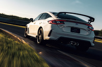 ホンダが新型「シビック タイプR」を発売　価格は499万7300円の画像