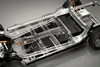 マツダが「MX-30 EVモデル」を発売　航続距離256kmの電動コンパクトSUVが登場の画像