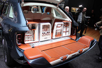 イギリスメーカーのブース紹介【ジュネーブショー2012】の画像