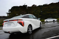 トヨタ・ミライ プロトタイプ（FF）【試乗記】の画像