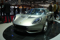 フェイスリフトされた「ロータス・エリーゼ」。