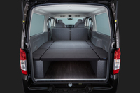 荷室（ベッドシステムを展開した状態）
    