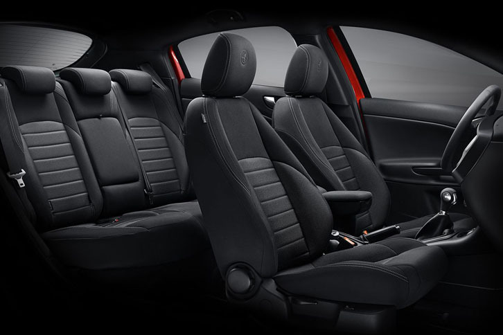 アルファ・ロメオ・ジュリエッタのインテリア。