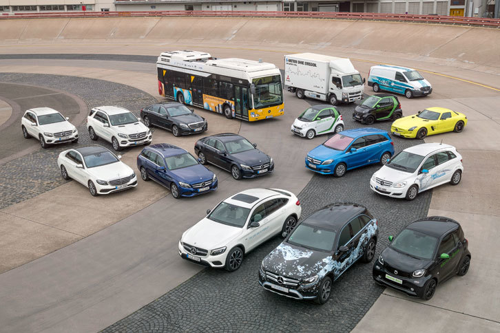 ダイムラーの次世代パワートレイン搭載車。2人乗りのマイクロカーから大型トラック／バスまでラインナップする同社は、ジャンルを問わず、全方位的に次世代パワートレインの開発に取り組んでいる。