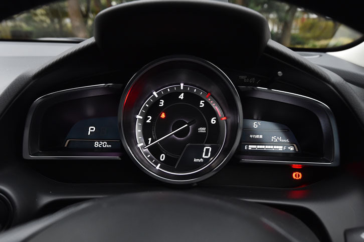 マツダ・デミオXDツーリング Lパッケージ