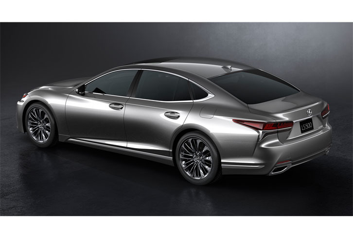 新型では「LS」初となる6ライトキャビンデザイン（車体側面にウィンドウが片側3枚ずつ、計6枚配置された車体デザイン）を採用した。