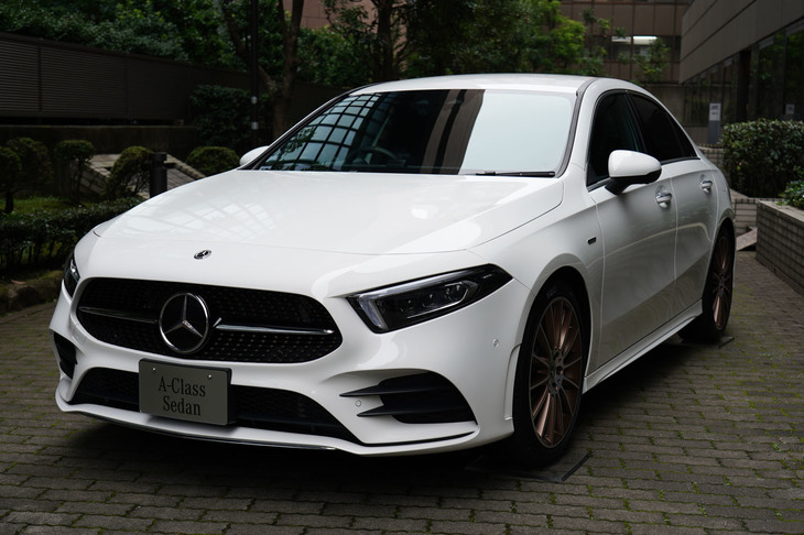メルセデス・ベンツAクラス／Aクラス セダン