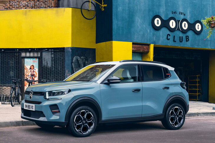 今回のテーマは、最新のフランス車のデザインについてだ。写真はシトロエンの新型「C3」。2023年10月に世界初公開され、日本では2025年10月に発売された。