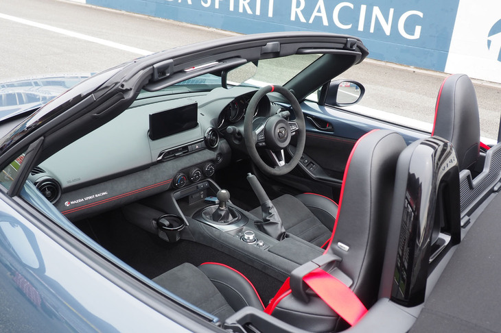マツダ スピリット レーシング・ロードスター（コックピット）