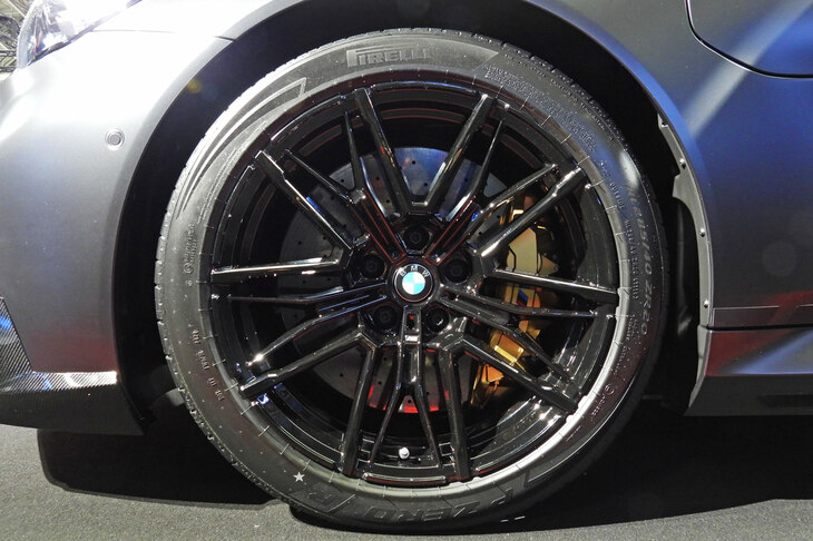 BMW M5（Mパフォーマンスパーツ装着車）