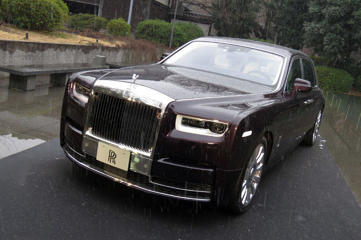 「ロールス・ロイス・ファントム エクステンデッドホイールベース」