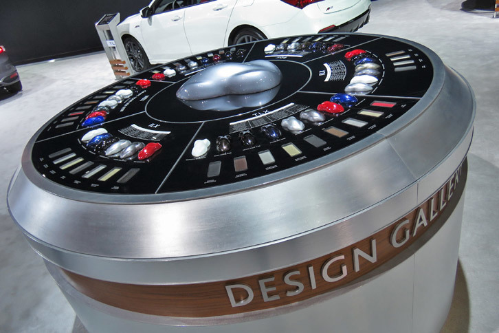 ロサンゼルスモーターショー2017のアキュラブースの様子。