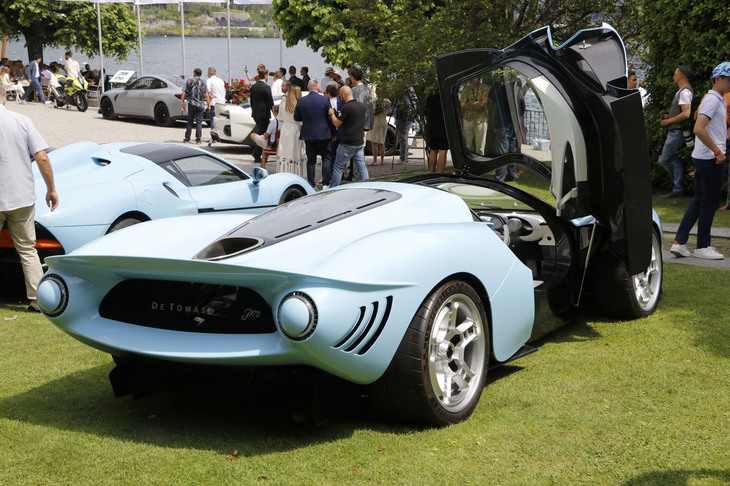 「デ・トマゾP72」は、「デ・トマゾP70」（1965年）のイメージを継承する。