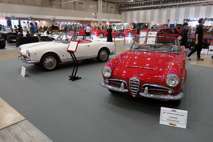 AUTO ALPHA ONEの展示ブースの様子。