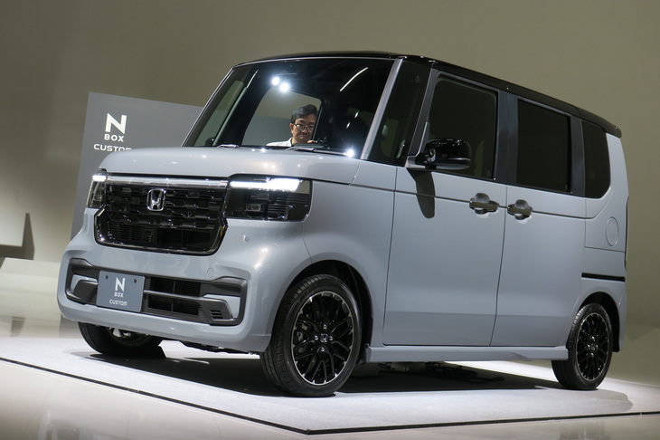 「N-BOXカスタム コーディネートスタイル」のターボ車。