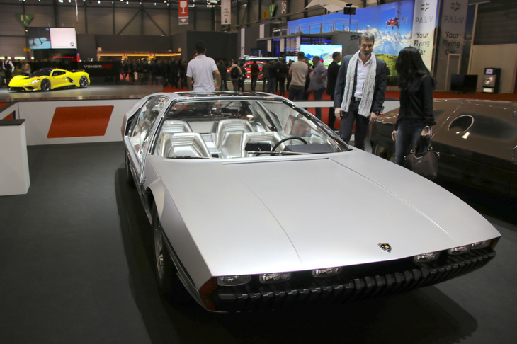 ベルトーネがデザインした1967年「ランボルギーニ・マルツァル」。