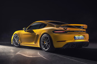 ポルシェが新型「718スパイダー／ケイマンGT4」を発表の画像