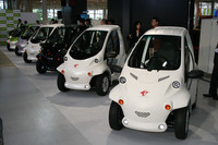 トヨタ車体の超小型電気自動車「コムス」