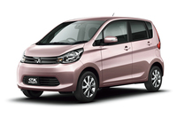 三菱、軽自動車「eK」シリーズの安全装備を強化