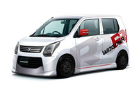 スズキはドレスアップ版「ワゴンR」を出展【東京オートサロン2013】