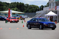 次はフルブレーキからの障害物回避。フルブレーキをかけながらのステアリング操作が試される。はじめは障害物を避けることで精いっぱい。