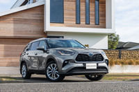 トヨタ・ハイランダー