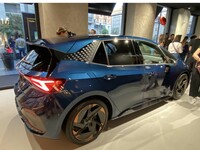 イタリア国内での価格は、58kWh・204PS仕様で3万8900ユーロ（約550万円。付加価値税22％込み）。