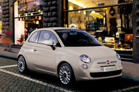 デビュー5年目を迎えても、フィアットの屋台骨として活躍を続ける「フィアット500」。定期的に登場する、おしゃれな特別仕様車も人気の秘訣（ひけつ）だ。（写真＝フィアット クライスラー ジャパン）