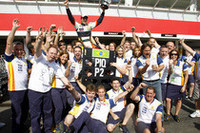 元チャンピオンのチームメイトの影に隠れ、結果を残せないでいたピケJr。1ストップ作戦とセーフティカーが奏功し一時はトップを走行。ハミルトンに抜かれたものの2位でゴールし自身初、そしてチームとしても今年初めての表彰台を獲得した。（写真＝Renault）