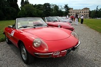 アルファ・スパイダー40周年イベント。スタート地点であるミラノ郊外のヴィッラにて。