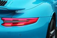 マイナーチェンジを機に、リアコンビランプのデザインも4灯式の新しいものに変更された。