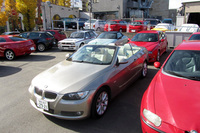 ラテン車の海に浮かぶBMW（コレツィオーネにて）。思わぬ高額査定に恵まれた。