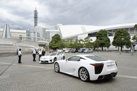 「ワクドキ体験会」会場には、極めてレアなスーパースポーツカー「レクサスLFA」が複数台並べられた。