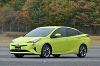 緑の新芽をイメージしたというボディーカラー「サーモテクトライムグリーン」。塗装そのものに、車体の表面温度の上昇を抑える働きがある。