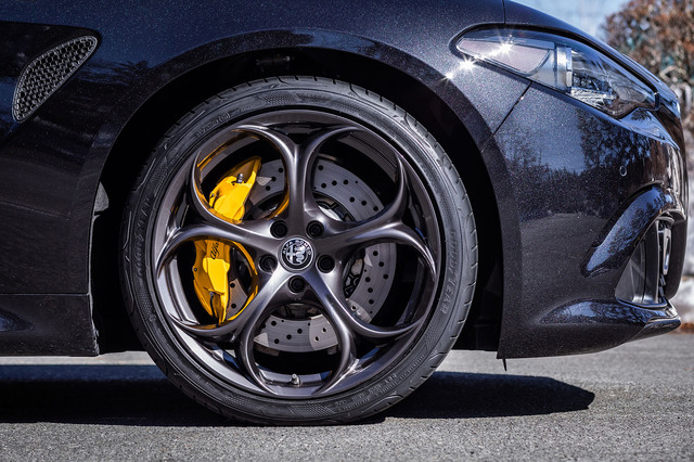 サーキット走行も見据えたフラッグシップタイヤ「GOODYEAR EAGLE