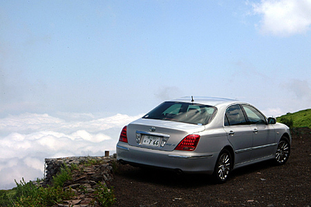 トヨタ・クラウンマジェスタAタイプ／Cタイプ（6AT/6AT）【短評（前編
