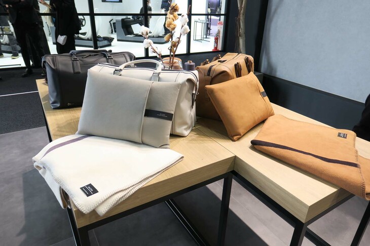 ジャパンモビリティショー2023におけるマツダブースの様子。