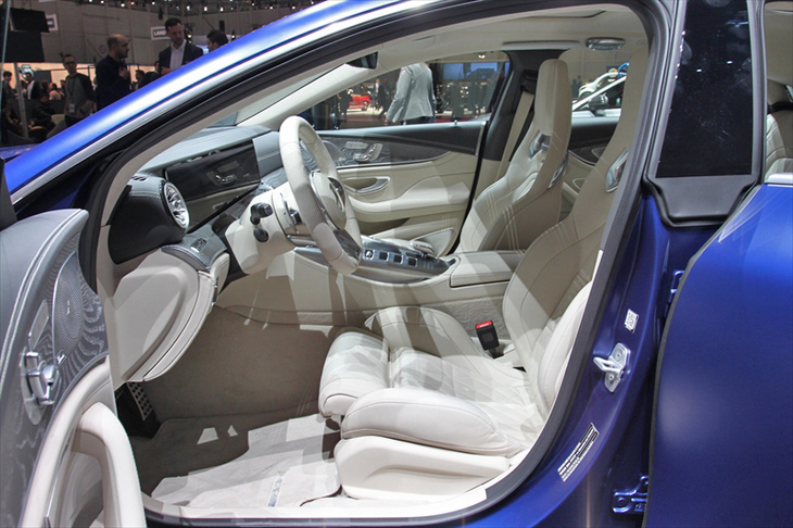 メルセデスAMG GT63 S 4MATIC＋ （フロントシート）