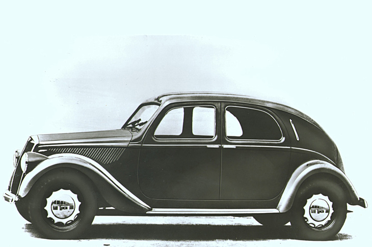 風洞実験を経て開発された「ランチア・アプリリア」。戦前のモデルとしては極めて優れた空力性能を備えていた。