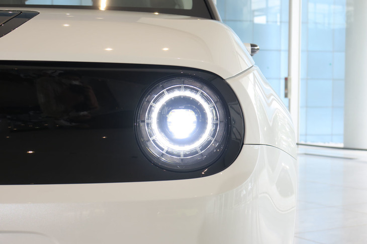 ホンダeアドバンス（ヘッドランプ）