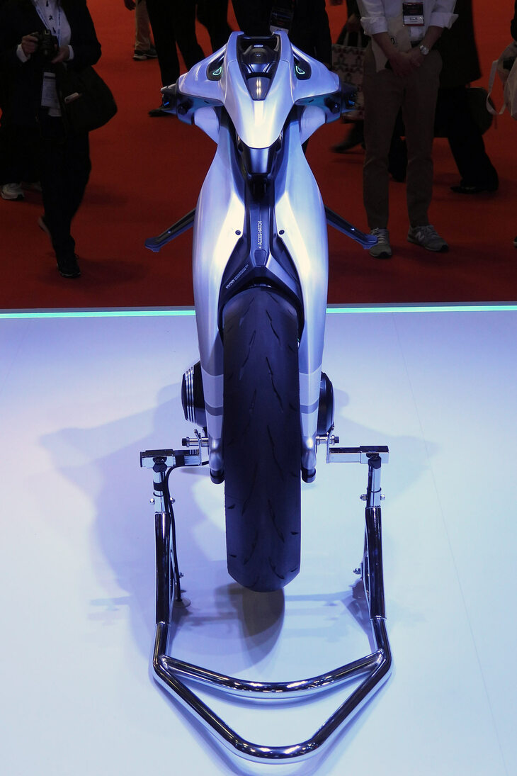 ヤマハMOTOROiD：Λ（モトロイド：ラムダ）