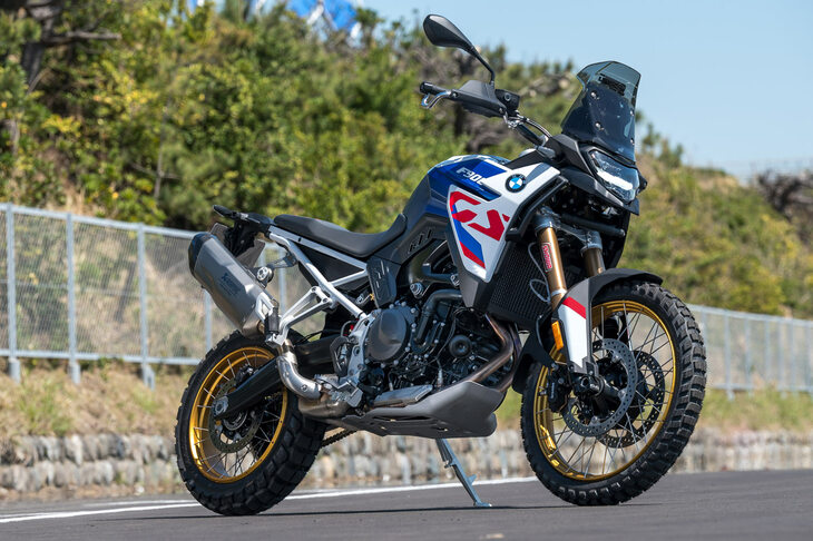 BMW F900GS